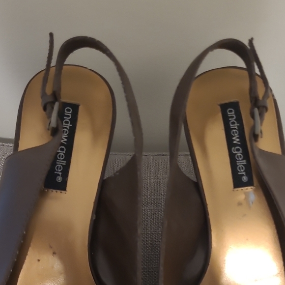 Andrew Geller Brown Slingback Flats with Gold Accents - Picture 3 of 6